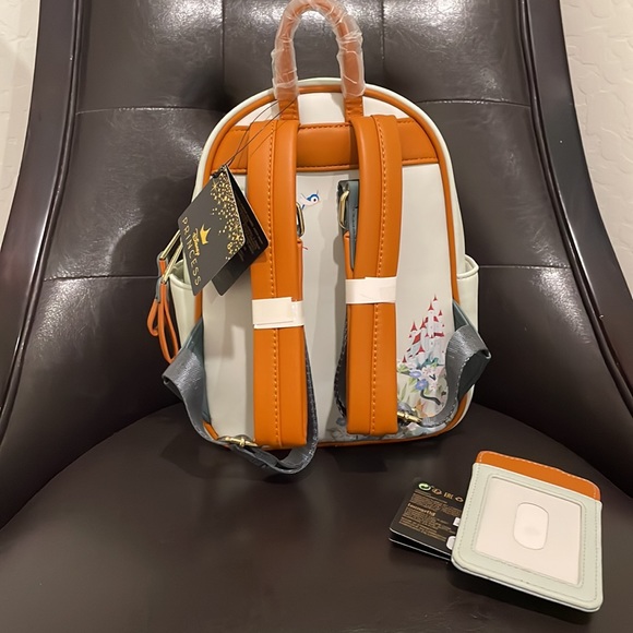 SOLD - Snow White Loungefly w/ Matching Cardholder NWT - Picture 3 of 8